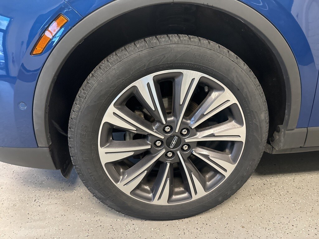 2020 Lincoln Corsair Reserve photo 2