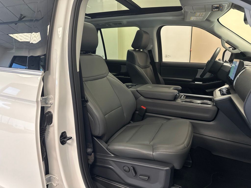 2025 Ford Expedition Active - Photo 42