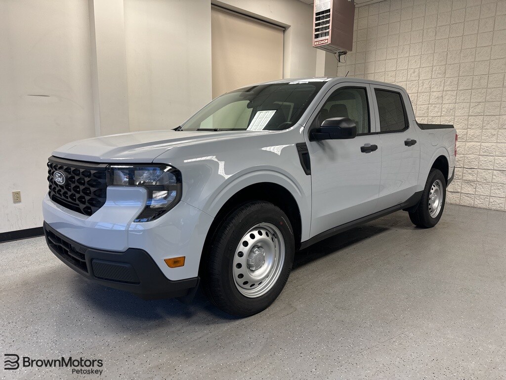 New 2025 Ford Maverick XL Truck SuperCrew