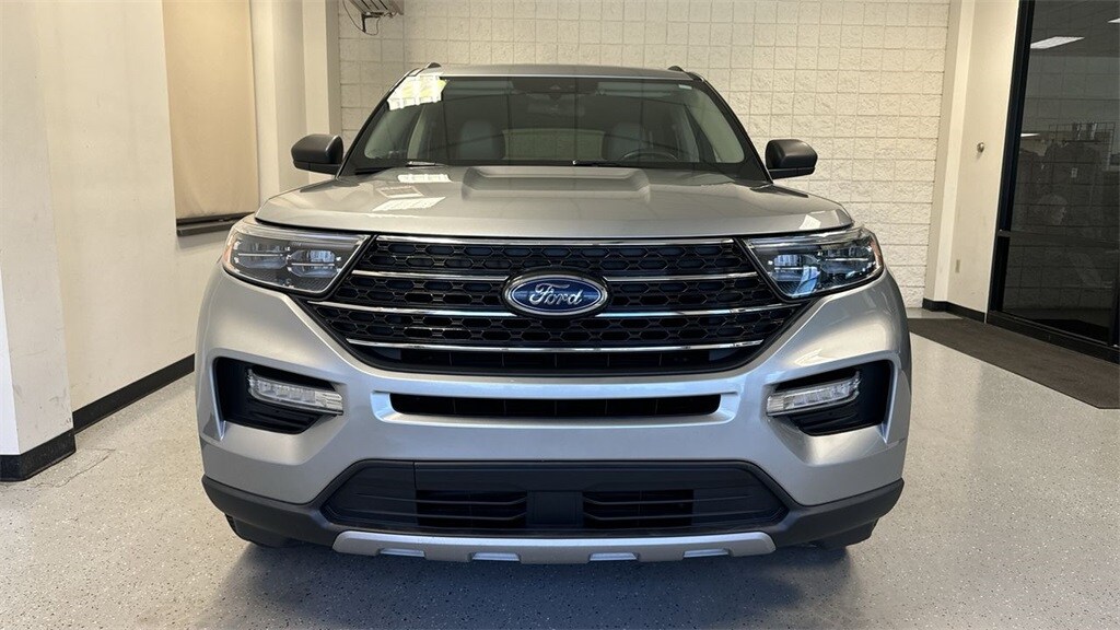 2022 Ford Explorer XLT photo 2
