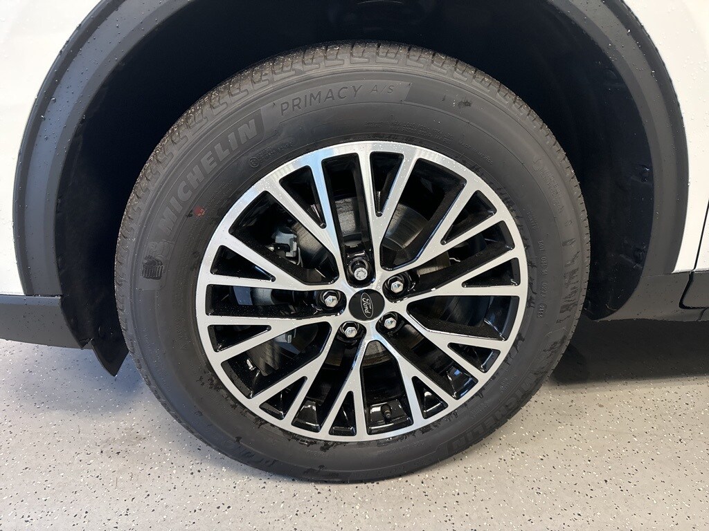 New 2025 Ford Escape PHEV SUV