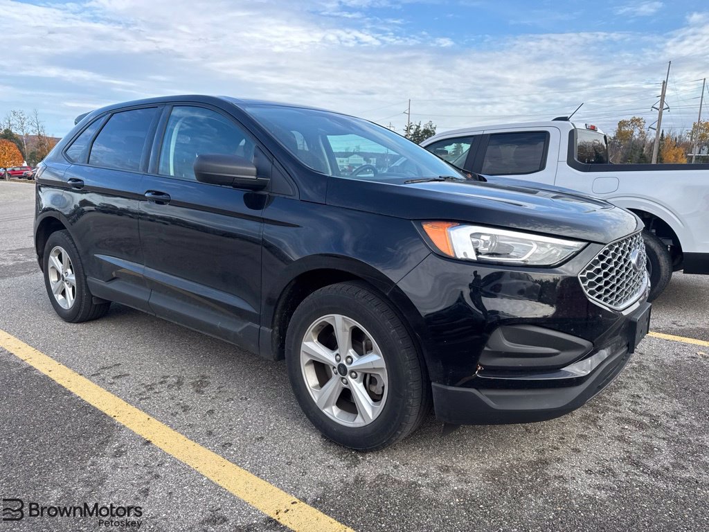 Used 2024 Ford Edge SE SUV