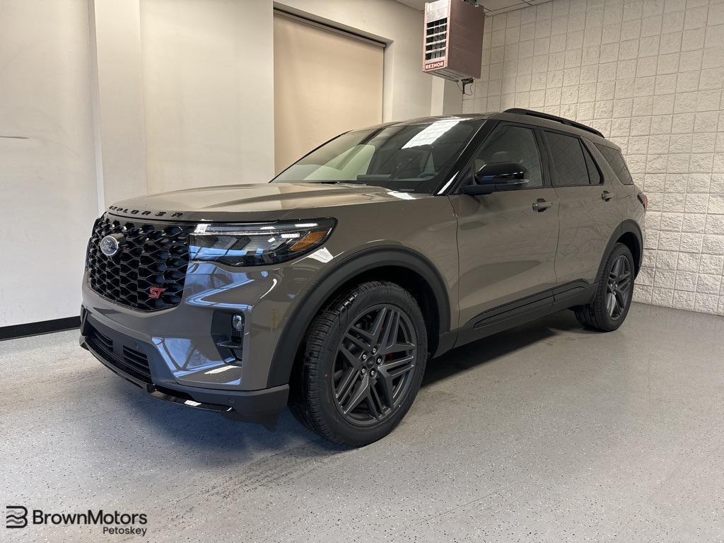 2026 Ford Explorer ST's photo