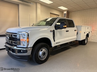 2026 Ford F-350 Chassis Truck Crew Cab