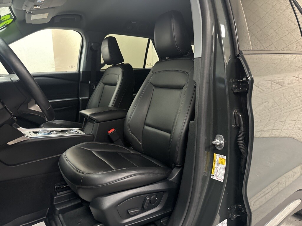 Used 2022 Ford Explorer XLT SUV