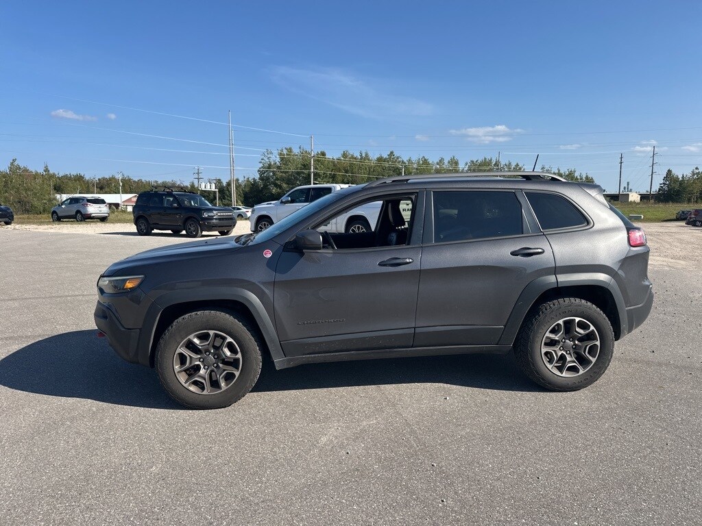 2020 Jeep Cherokee Trailhawk photo 3