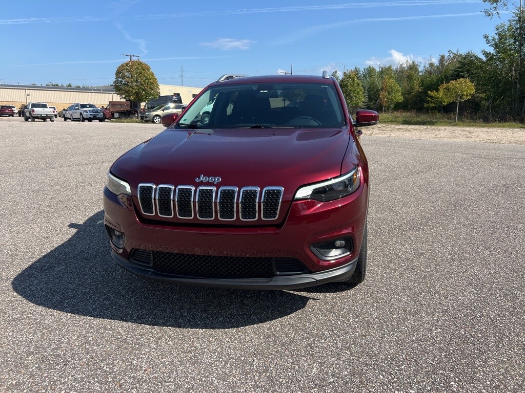 2019 Jeep Cherokee Latitude photo 2