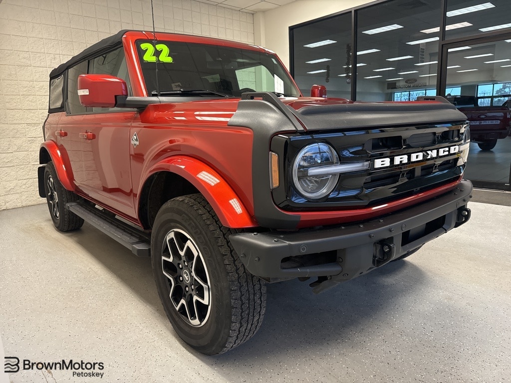 2022 Ford Bronco 4-Door Outer Banks's photo