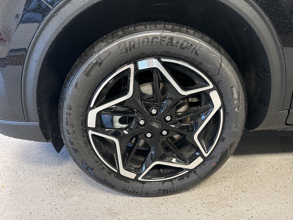 New 2026 Ford Escape Platinum SUV