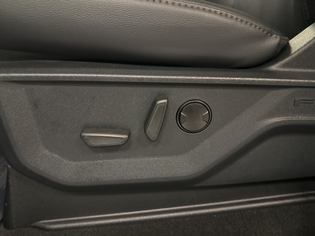 New 2026 Ford F-350 F-350 Lariat Truck Crew Cab