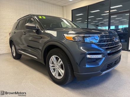 2023 Ford Explorer XLT SUV