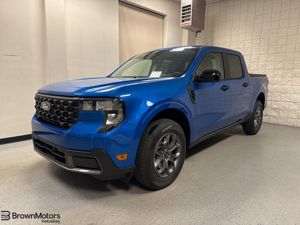 New 2025 Ford Maverick XLT Truck SuperCrew