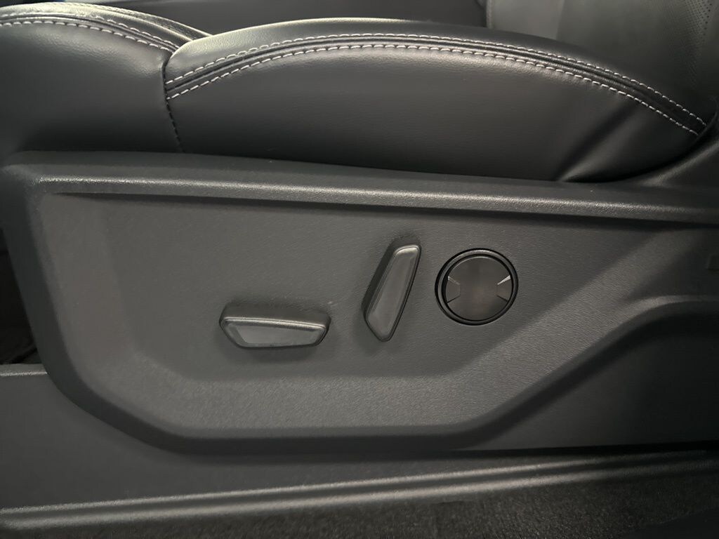 New 2025 Ford Expedition Platinum SUV