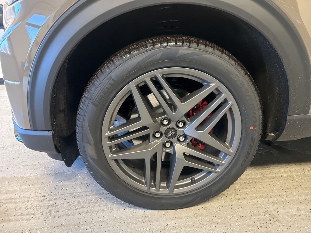 New 2026 Ford Explorer ST-Line SUV