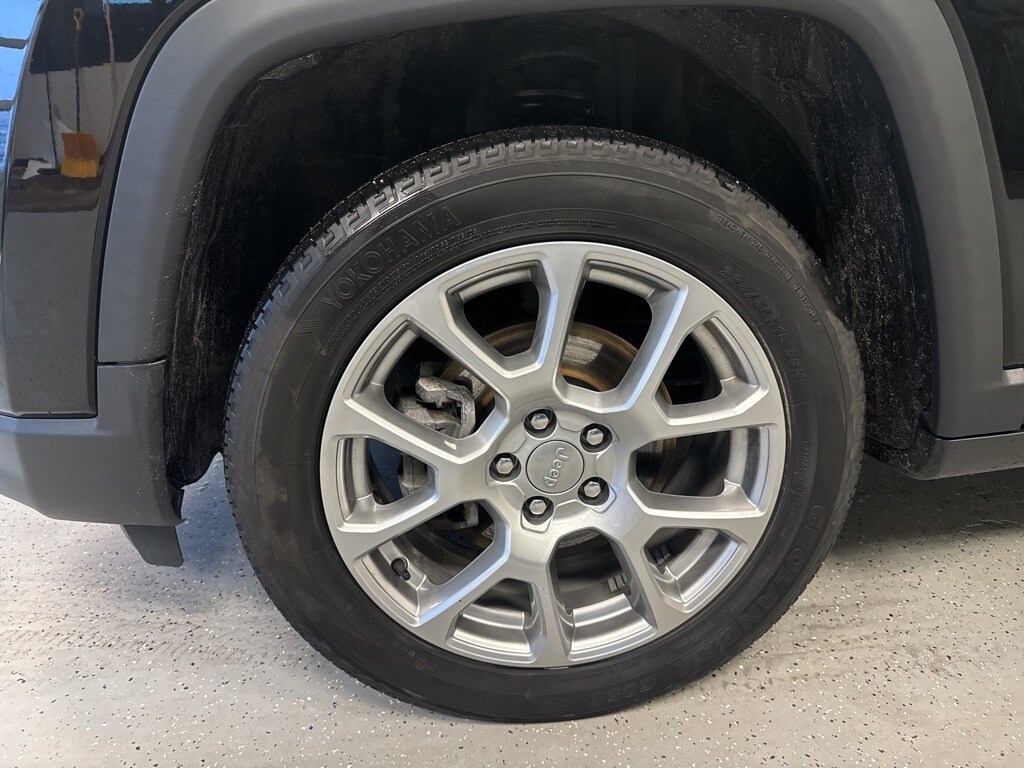 Certified 2022 Jeep Compass Latitude Lux SUV