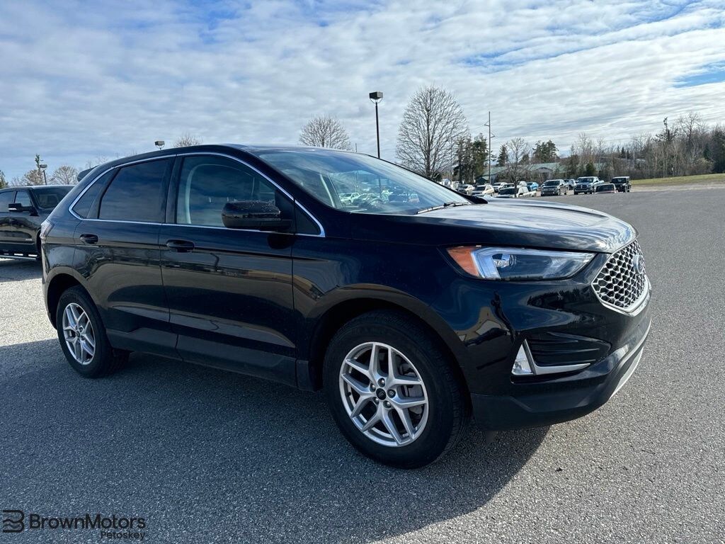 Certified 2024 Ford Edge SUV