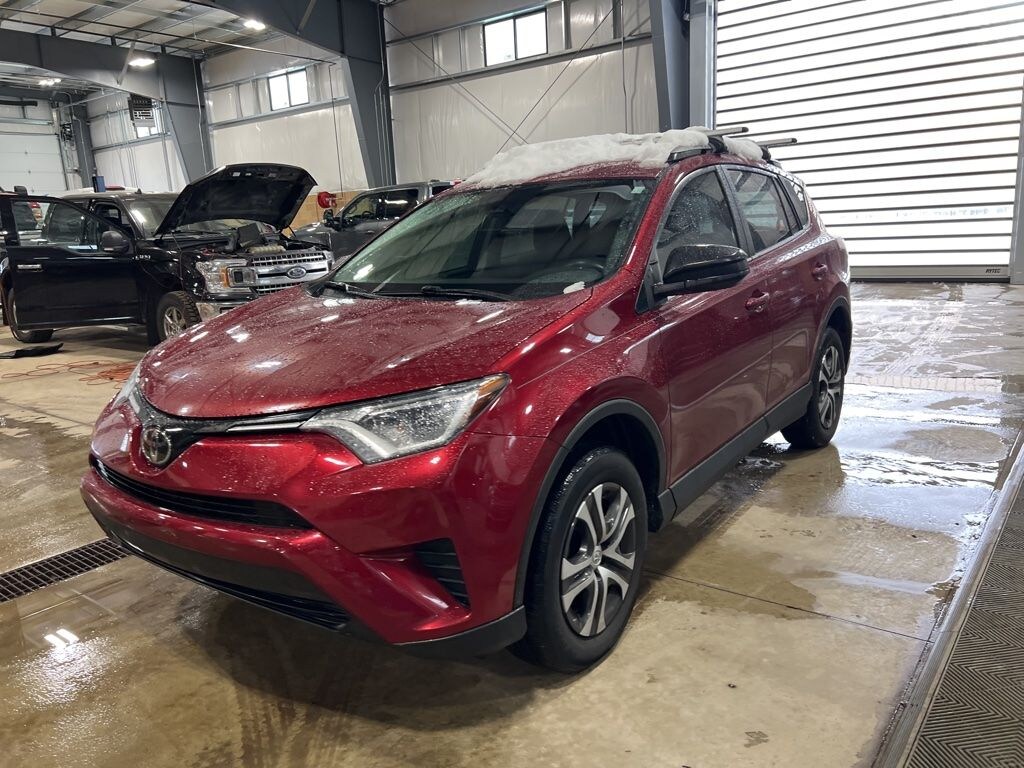 Used 2018 Toyota RAV4 LE SUV
