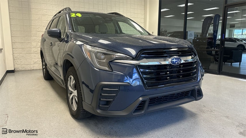 2024 Subaru Ascent Premium's photo