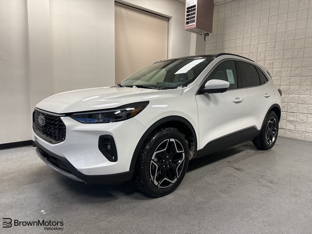 2026 Ford Escape Platinum's photo