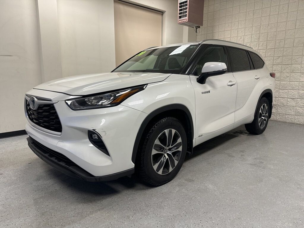 Certified 2020 Toyota Highlander Hybrid XLE SUV