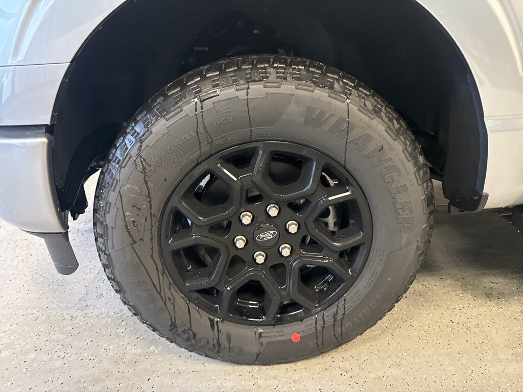 New 2025 Ford F-150 XLT Truck SuperCrew Cab