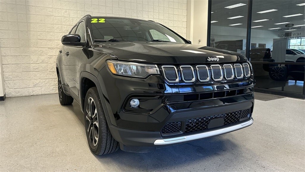 2022 Jeep Compass Limited photo 2