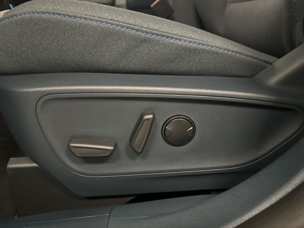 New 2025 Ford Maverick XLT Truck SuperCrew