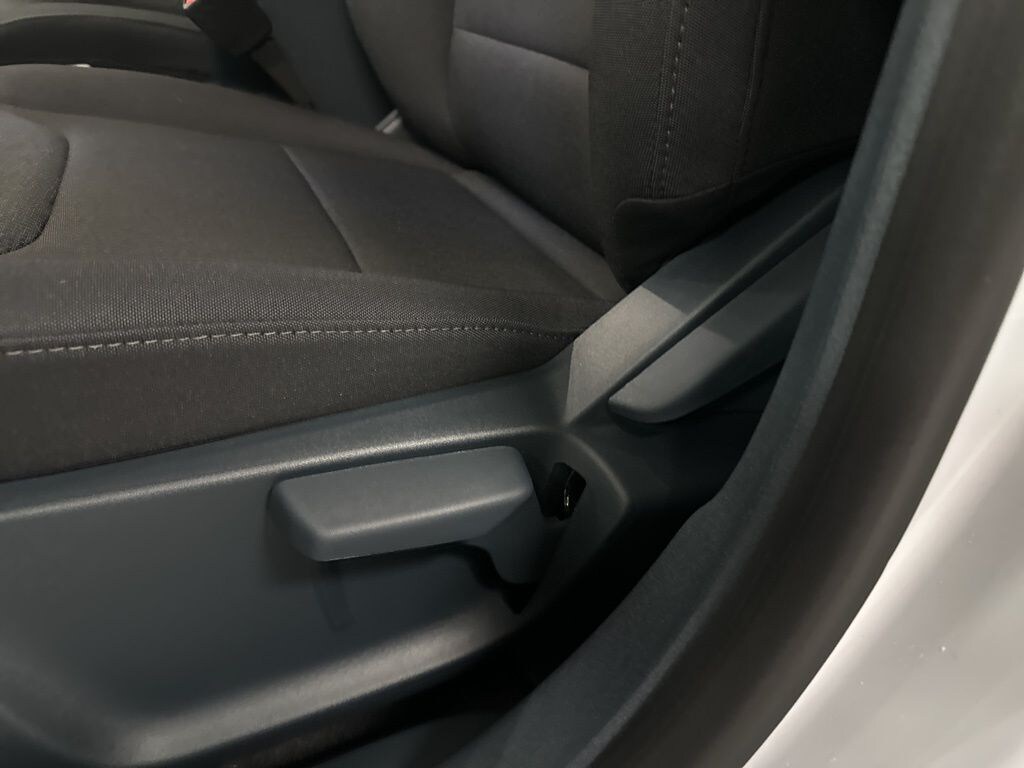 New 2025 Ford Maverick XL Truck SuperCrew