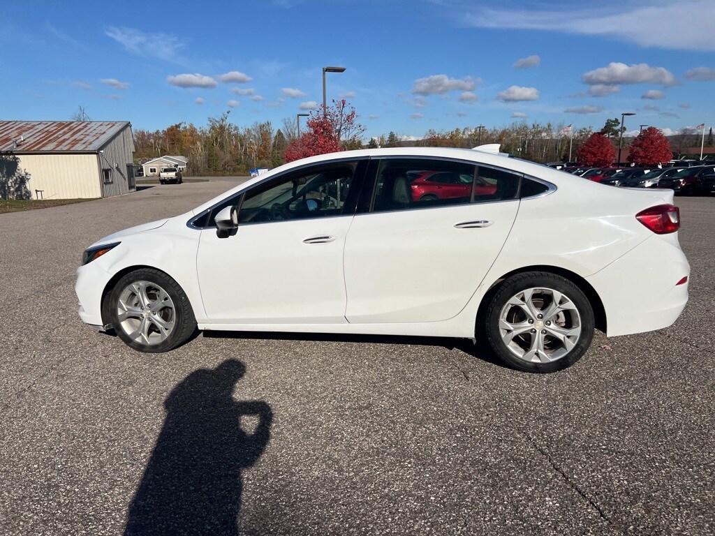 2018 Chevrolet Cruze Premier photo 4