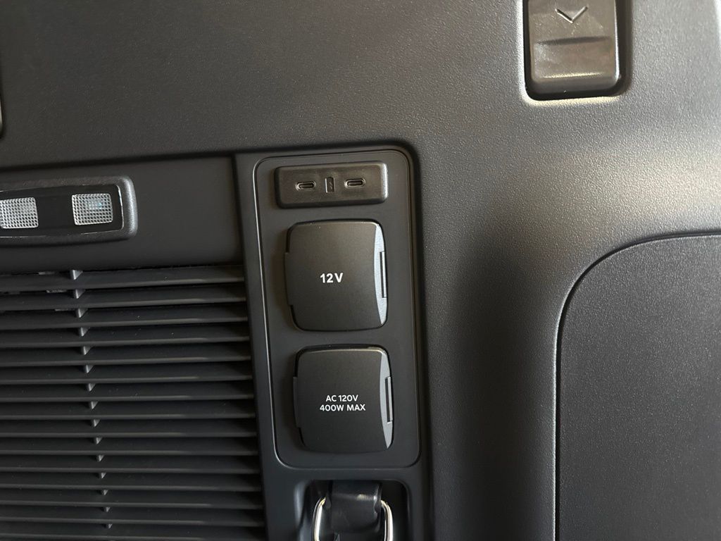 2025 Ford Expedition Active - Photo 47