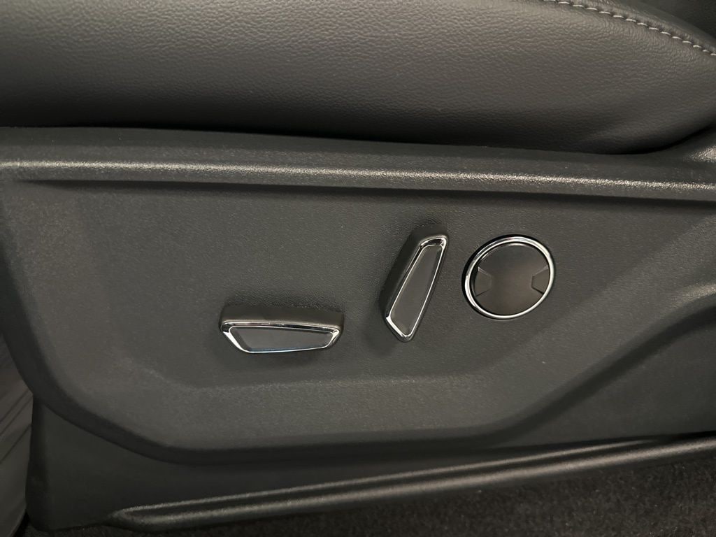 New 2026 Ford F-150 Lariat Truck SuperCrew Cab