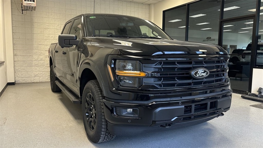 New 2025 Ford F-150 XLT Truck SuperCrew Cab