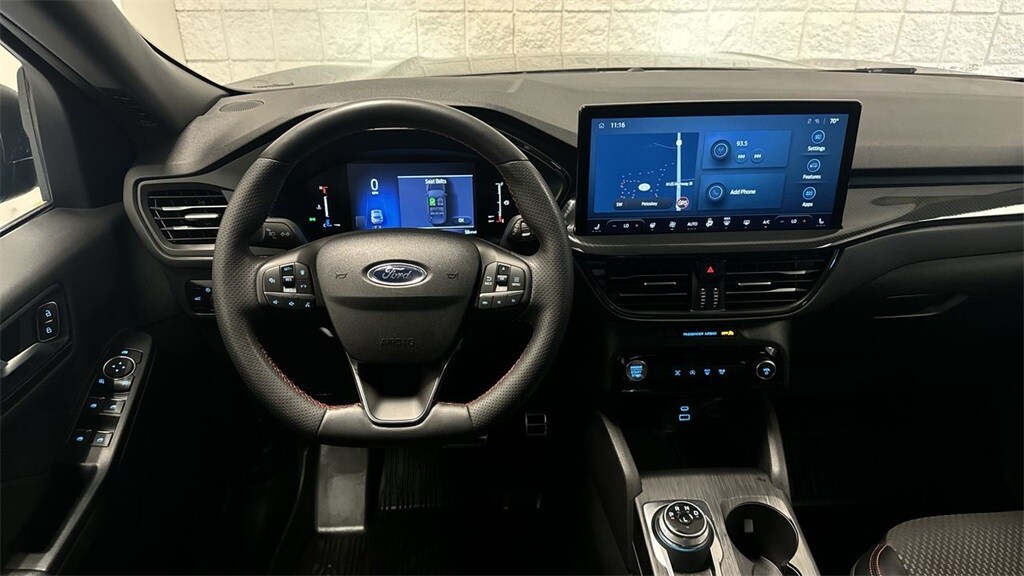 2023 Ford Escape ST-Line photo 3