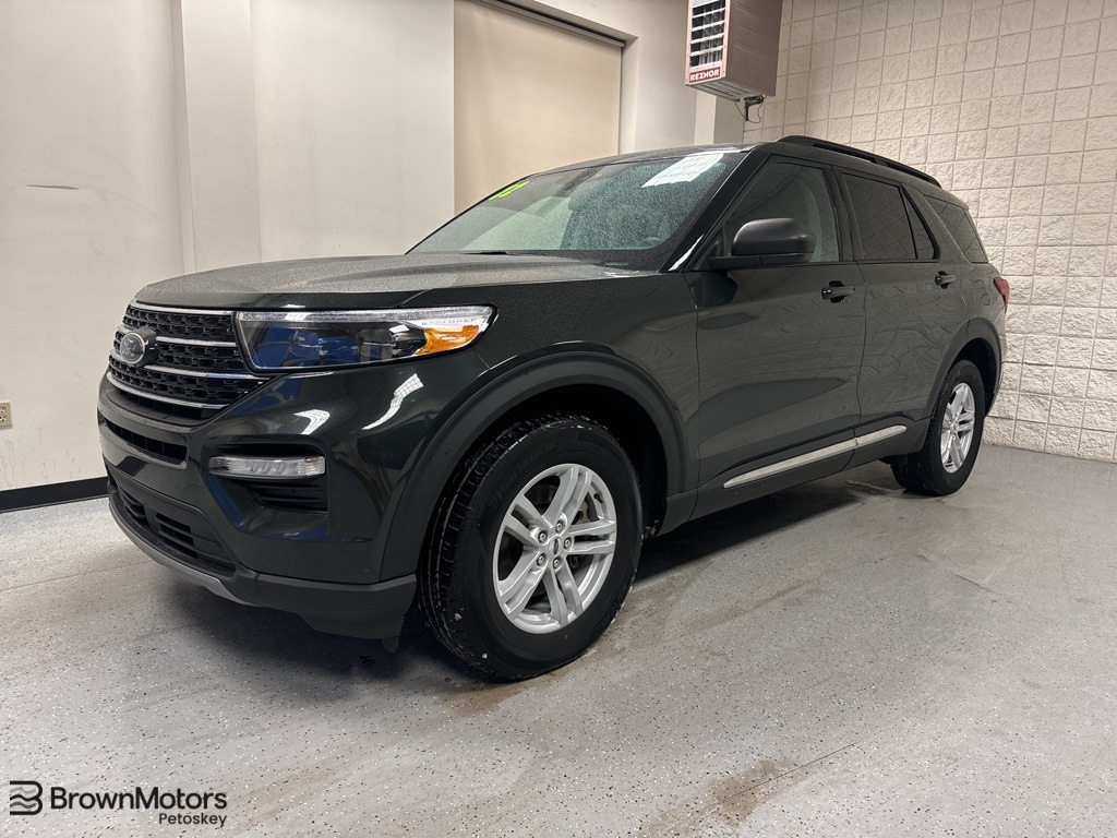 2022 Ford Explorer XLT's photo