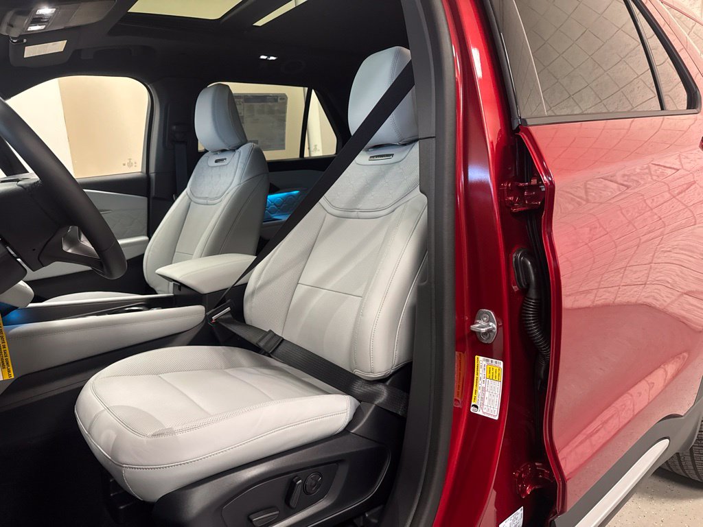 New 2027 Ford Explorer Platinum SUV