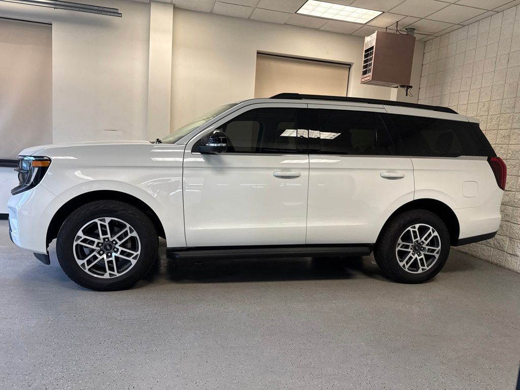 2025 Ford Expedition Active - Photo 14
