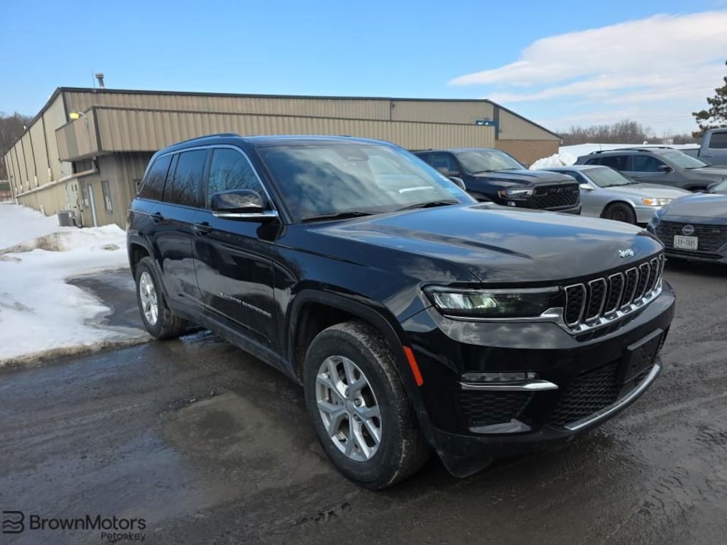 Used 2023 Jeep Grand Cherokee Limited SUV