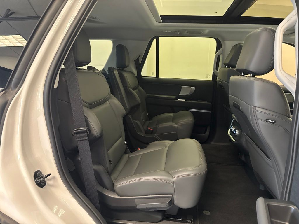 2025 Ford Expedition Active - Photo 44