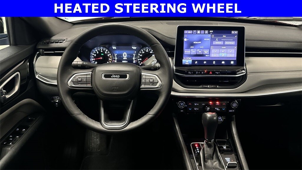 2023 Jeep Compass Limited photo 3