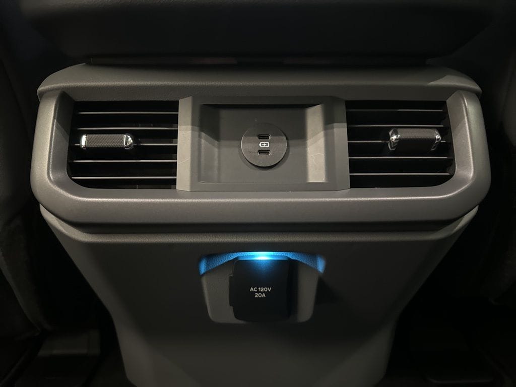 2025 Ford F-150 Lightning Flash - Photo 28