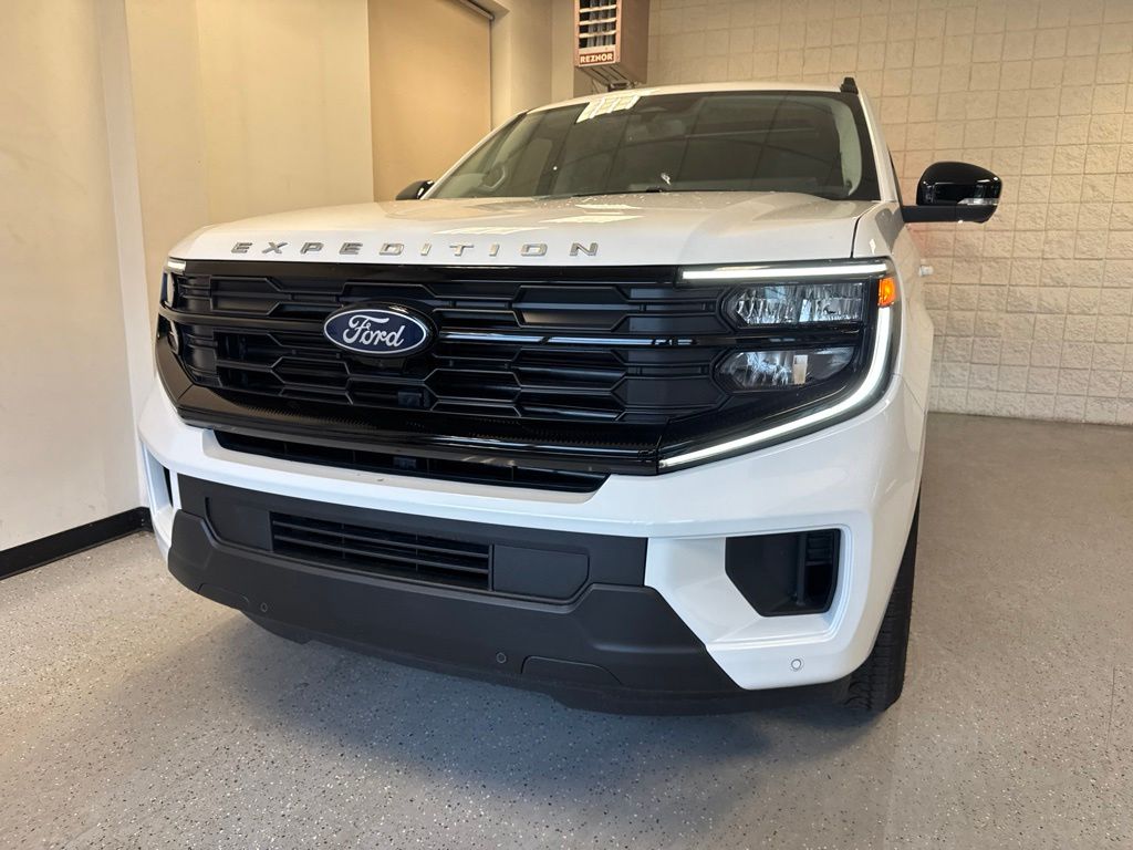 2025 Ford Expedition Active - Photo 11