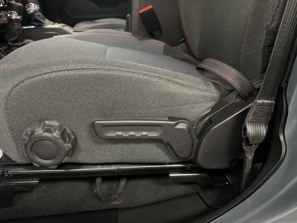 2024 Jeep Wrangler Rubicon photo 4