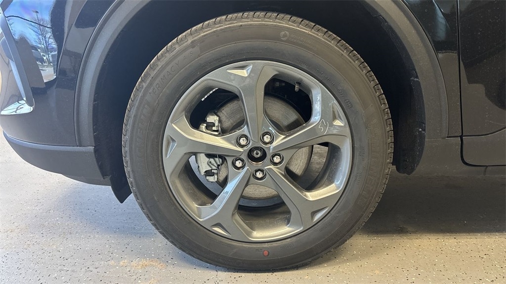 2025 Ford Escape ST-Line photo 4