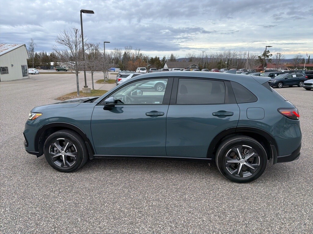 2023 Honda HR-V EX-L photo 3