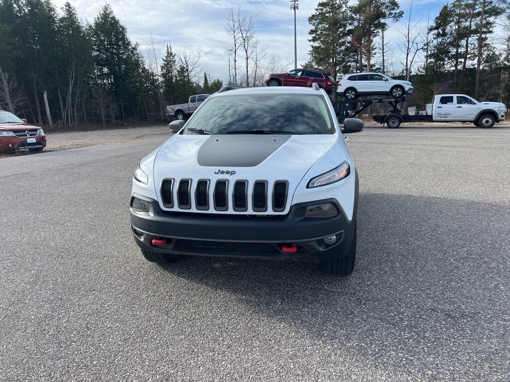 2018 Jeep Cherokee Trailhawk photo 2