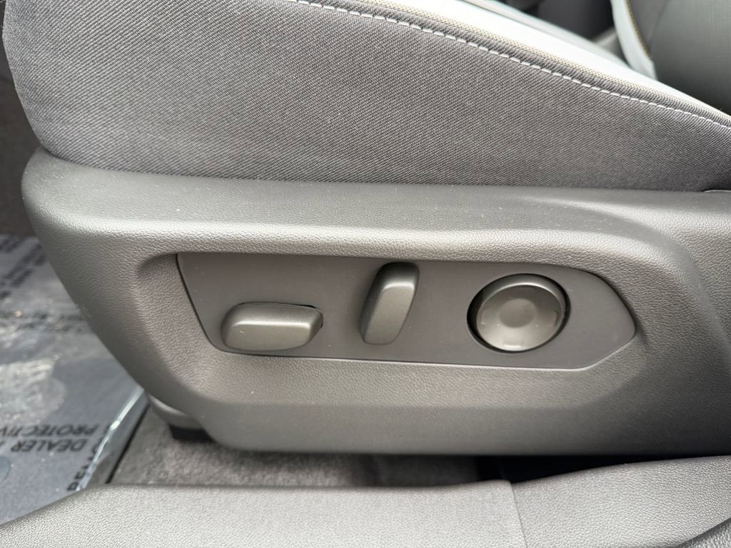 2026 Buick Envision Sport Touring - Photo 18