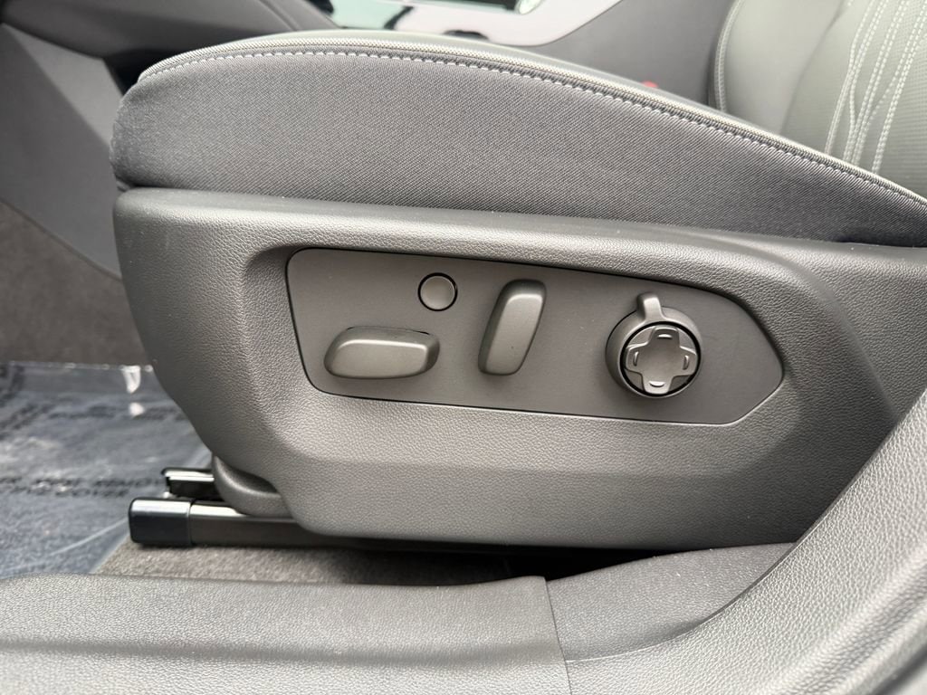 2026 Buick Envision Avenir - Photo 18