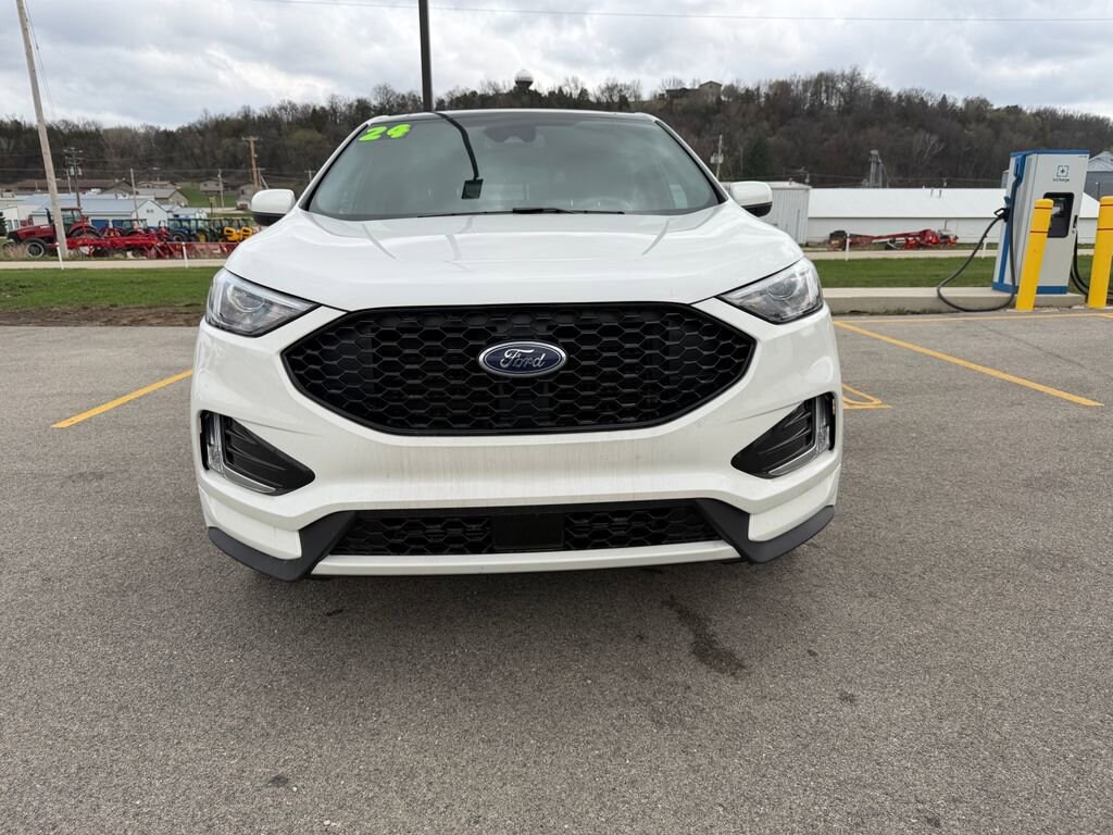 Used 2024 Ford Edge SEL