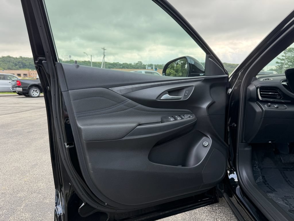 2026 Buick Envista Sport Touring - Photo 15
