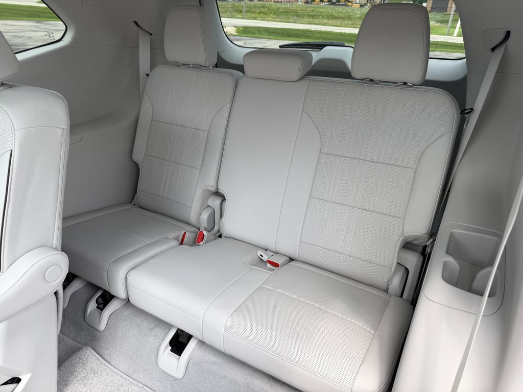 2026 Buick Enclave Avenir - Photo 38